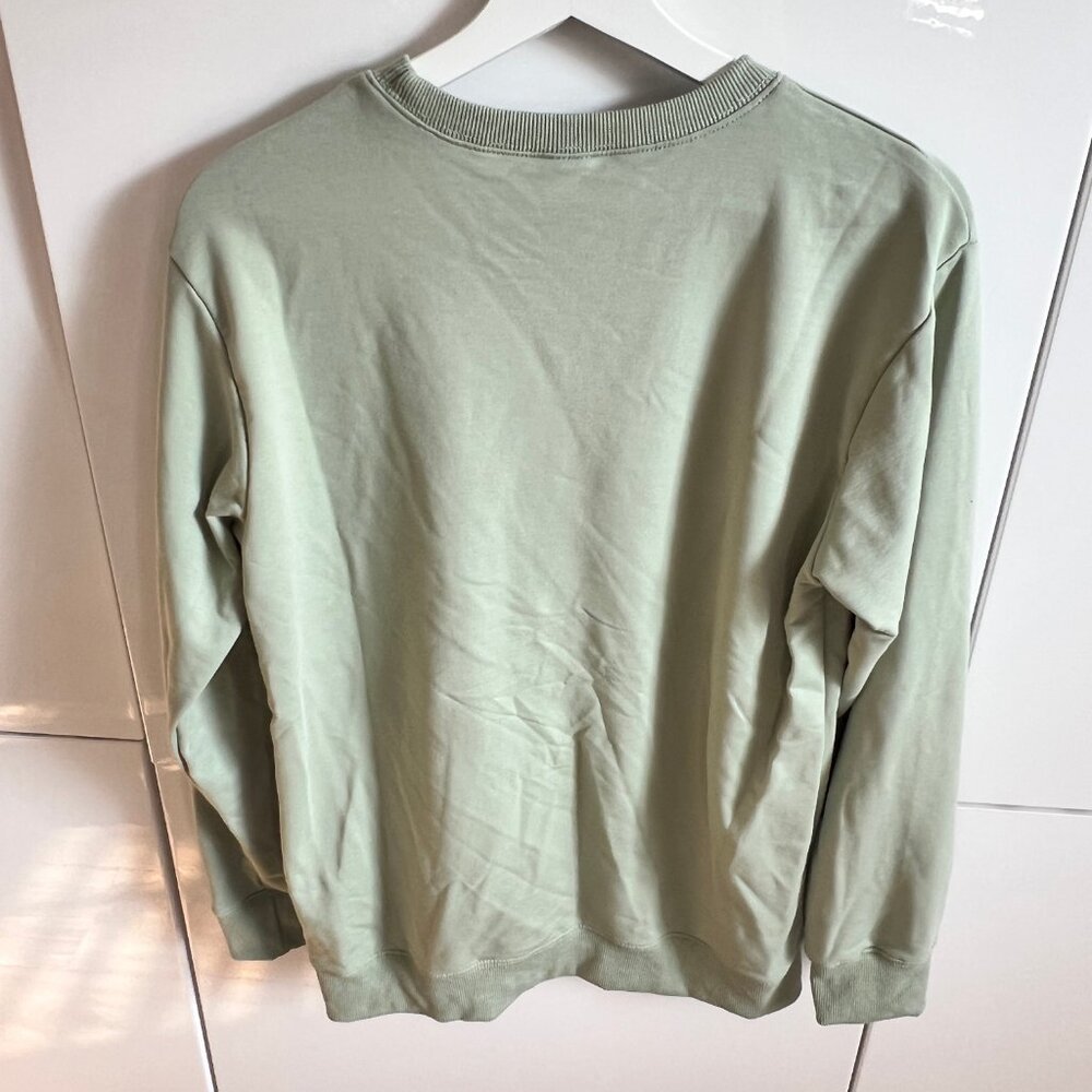 Have a Holly Dolly Christmas sweatshirt - Medium - Picture 2 of 4